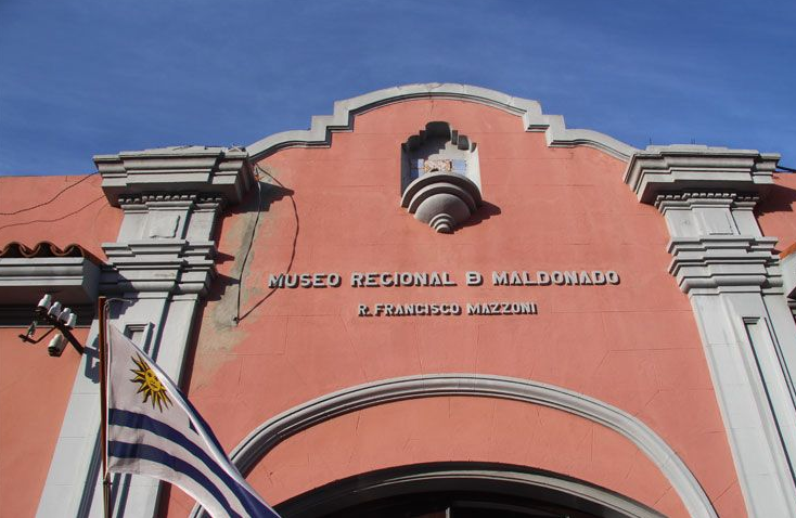 Presentación de la “Revista Histórica de Maldonado” y del libro de Rafael Courtoisie en el Museo Mazzoni